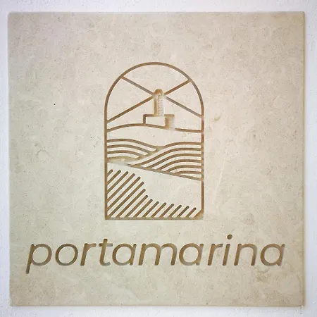 לינה וארוחת בוקר Portamarina ויאסטה